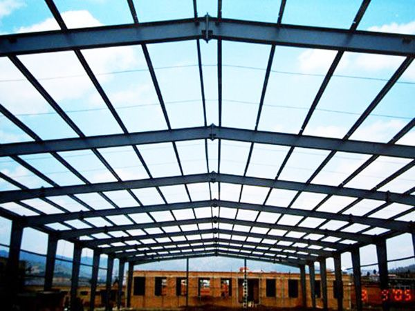 【一建網(wǎng)架】鋼結(jié)構(gòu)構(gòu)件的運(yùn)輸、卸車(chē)、存放要求